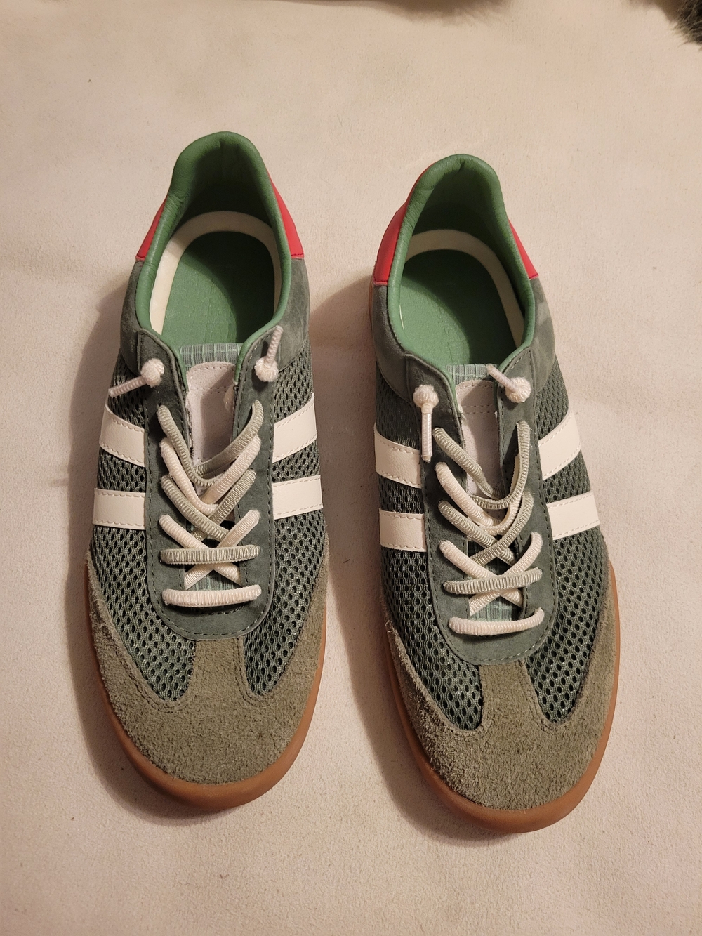 Steve Madden Verdict Sneakers Women's 9.5 Green Mesh Suede Gum Sole Retro Athlet